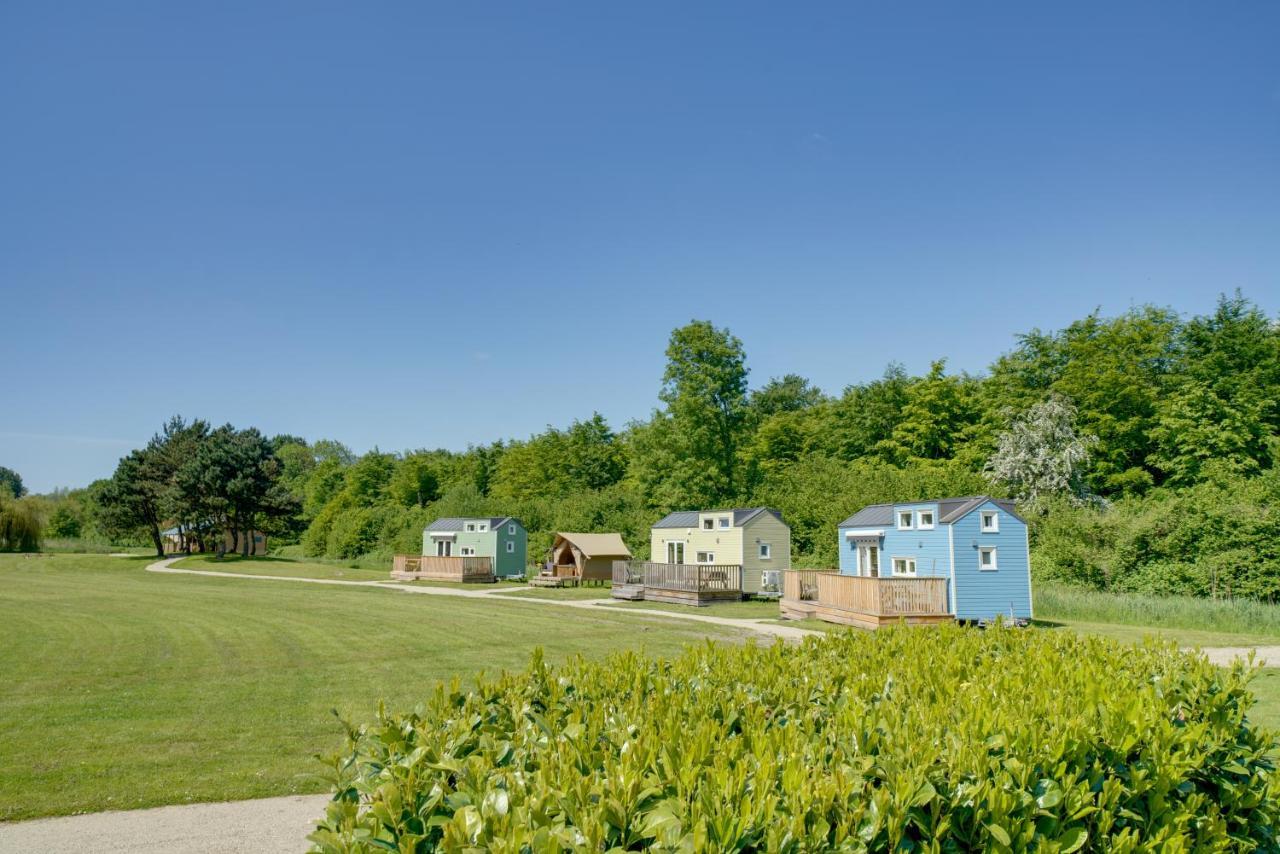 Green Tiny House With Shared Pool Zeewolde Exterior foto